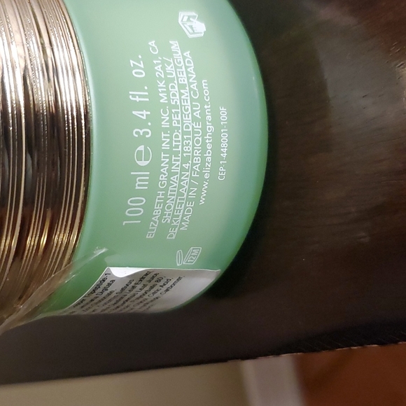 Elizabeth Grant - Picture 2 of 2